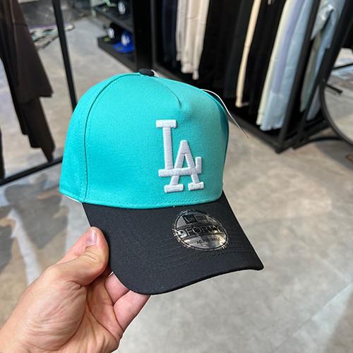 کلاه اسنپ بک نیو ارا (NEWERA LA SNAPBACK) رنگ آبی CYAN